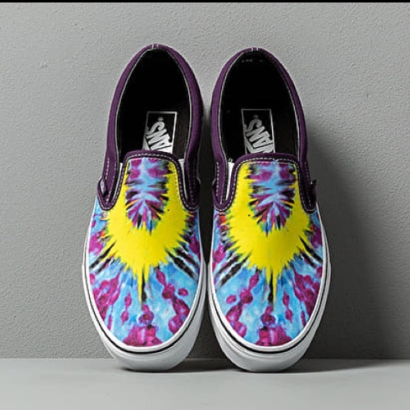 NWB! Tie Dye Vans Classic Slip-On - Picture 4 of 8